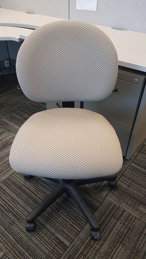 Task Chair no arms - beige