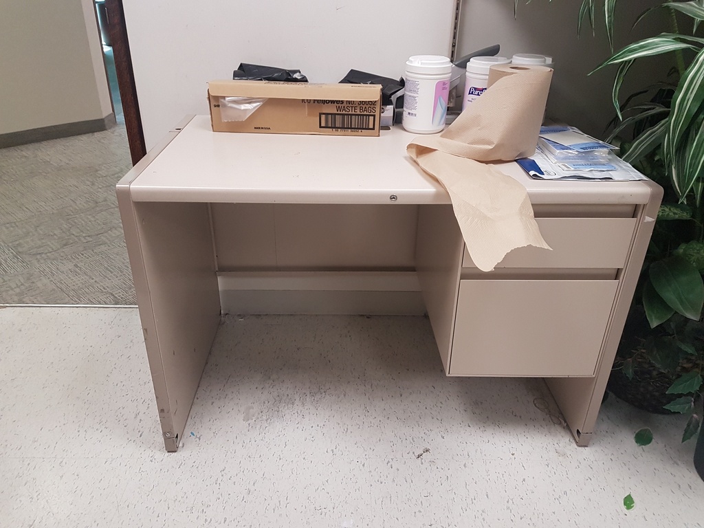 Desk 1Ped/Drawer - Metal
