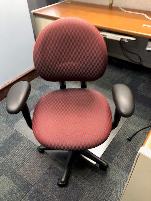 Task chair