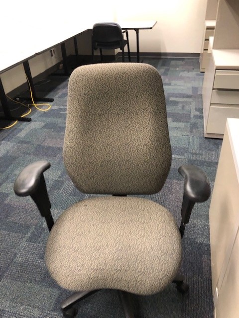 Task chair
