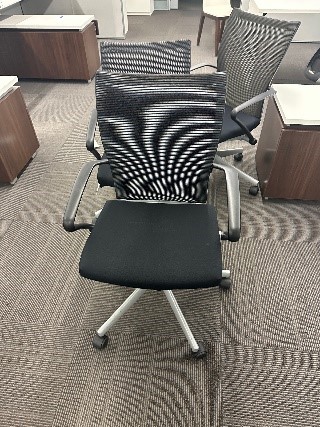 #79 office chairs mesh23 x 26 x37