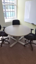 Round tables of various sizes