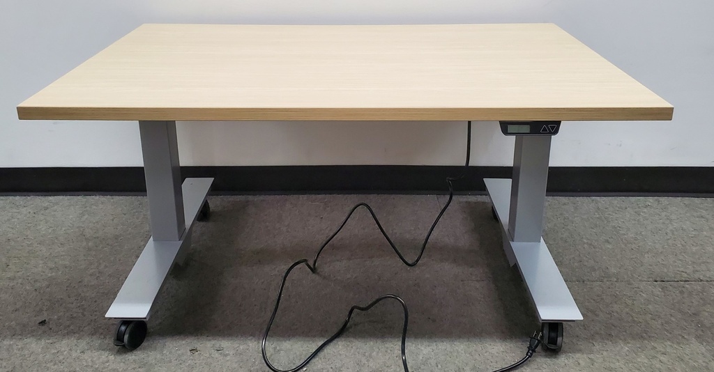 47" height-adjustable desk, electric