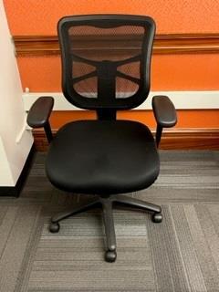 Task Chairs w/Arms