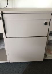 Pedestal, 3-drawer