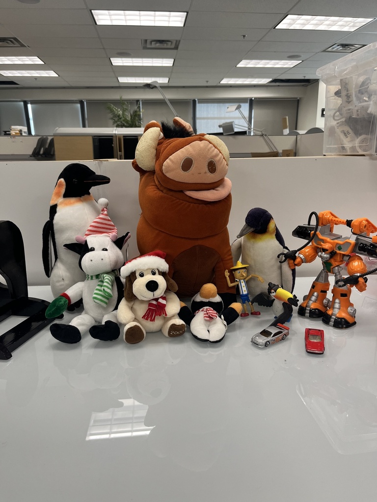 Box of stuffed animals, misc.