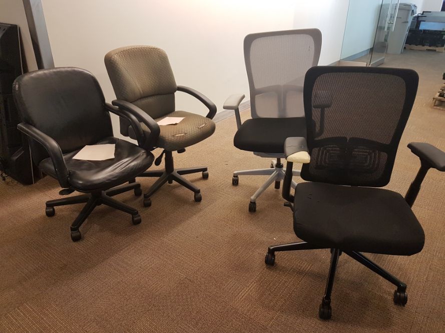 Task chair, misc. (broken)