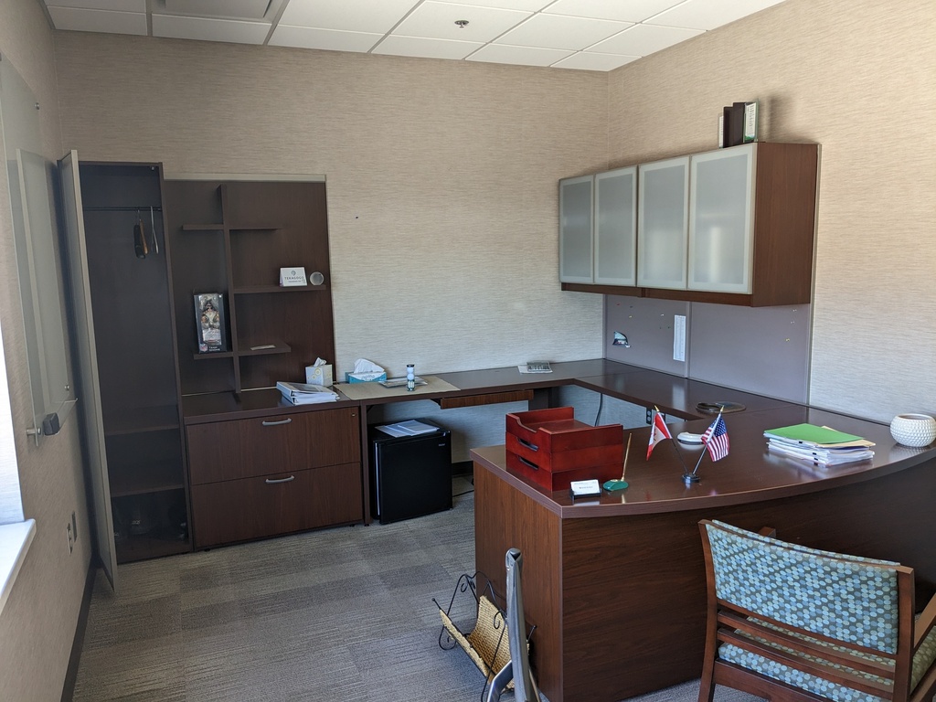 laminate private office, U-shape, overhead, wardrobe tower, lateral file, b/b/f, tackboard