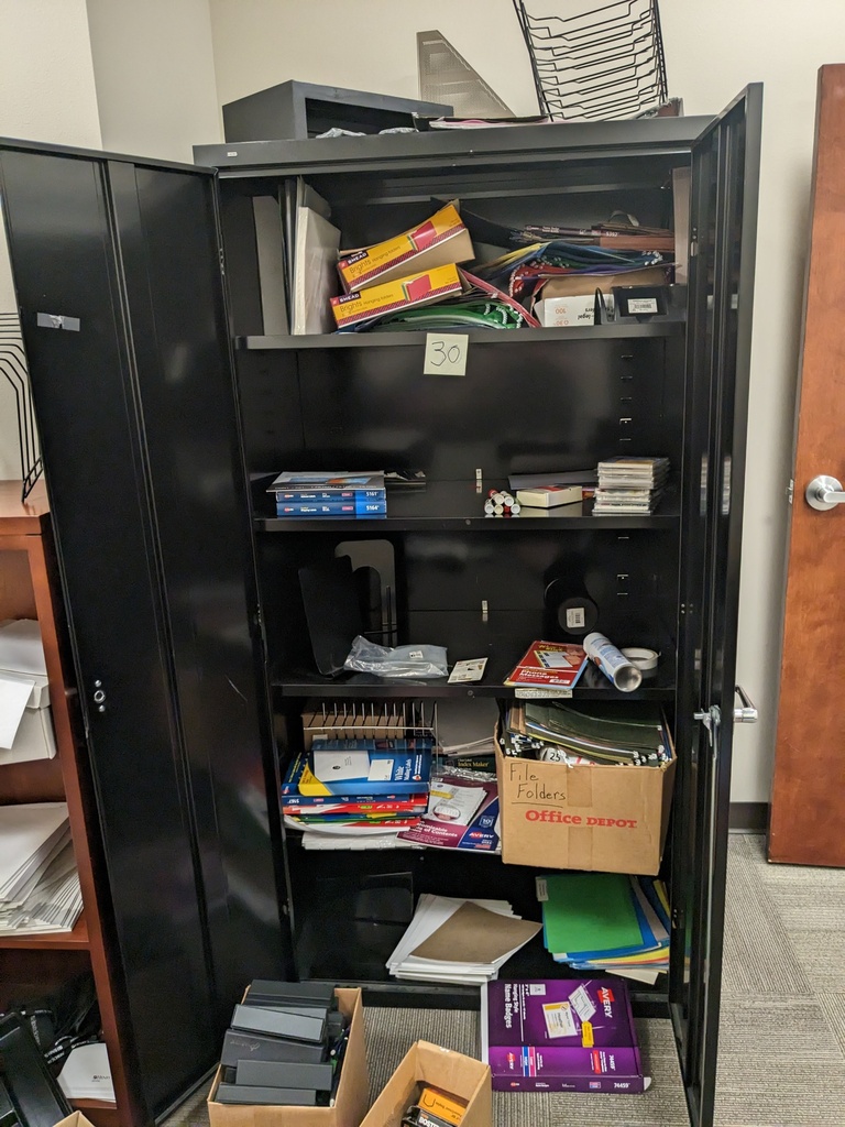 Large Metal 2-door cabinet (3'x2'x6')