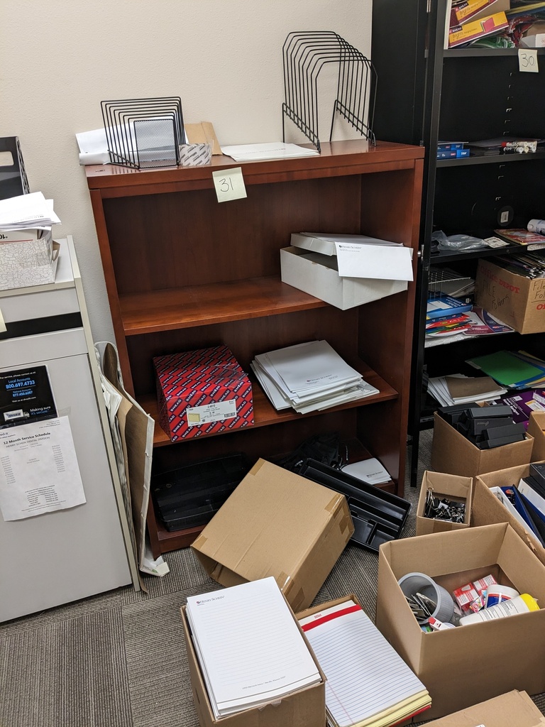 Laminate 3-high bookshelf (3'x1'x4')