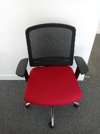 RED AND BLACK CHAIR WITH WHEEL