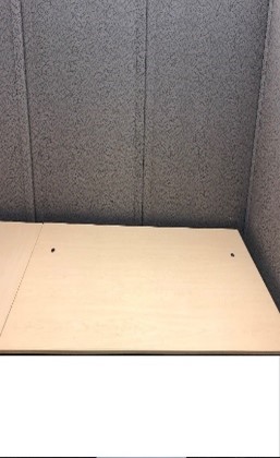 KI Wood Top Table 24 inch