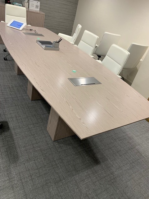 Conference Table 10'
