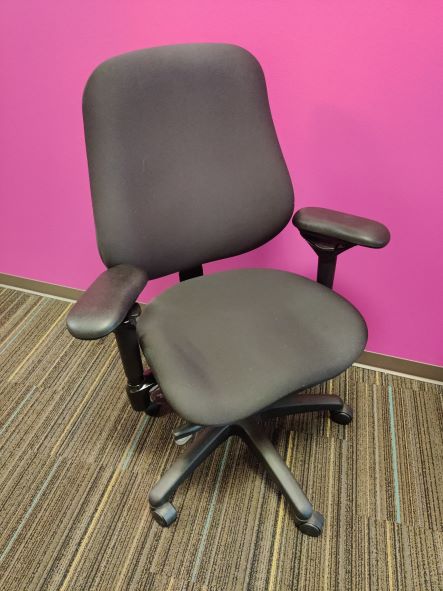 Task Chairs - With Arms