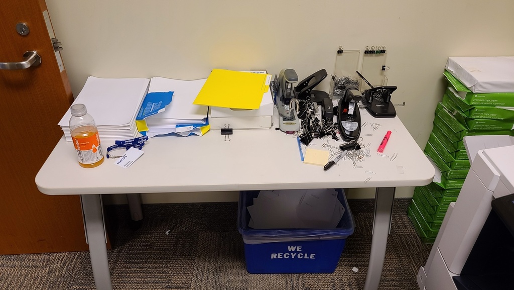 Mobile PC Table 24x16", White