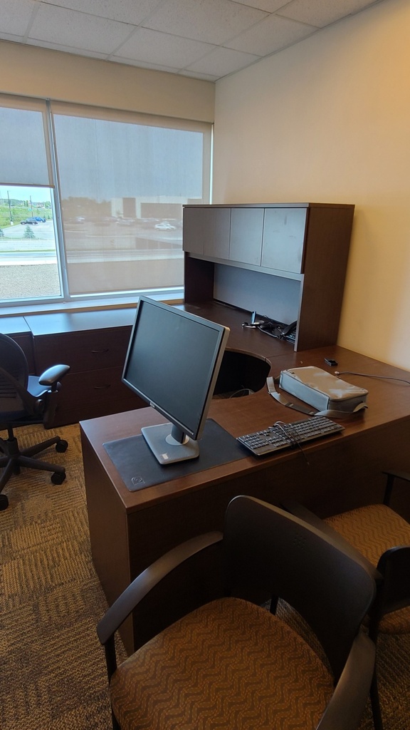U shaped suite w/ corner desk brown
