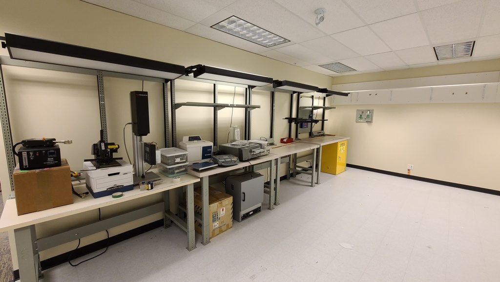 Lab benches
