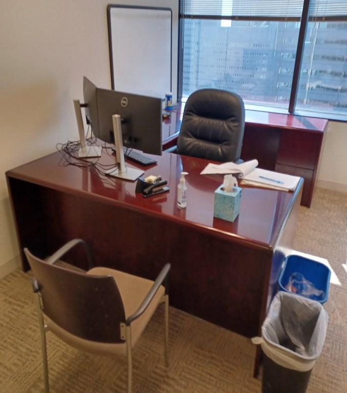 Rh U-Desk 6’ X 9’