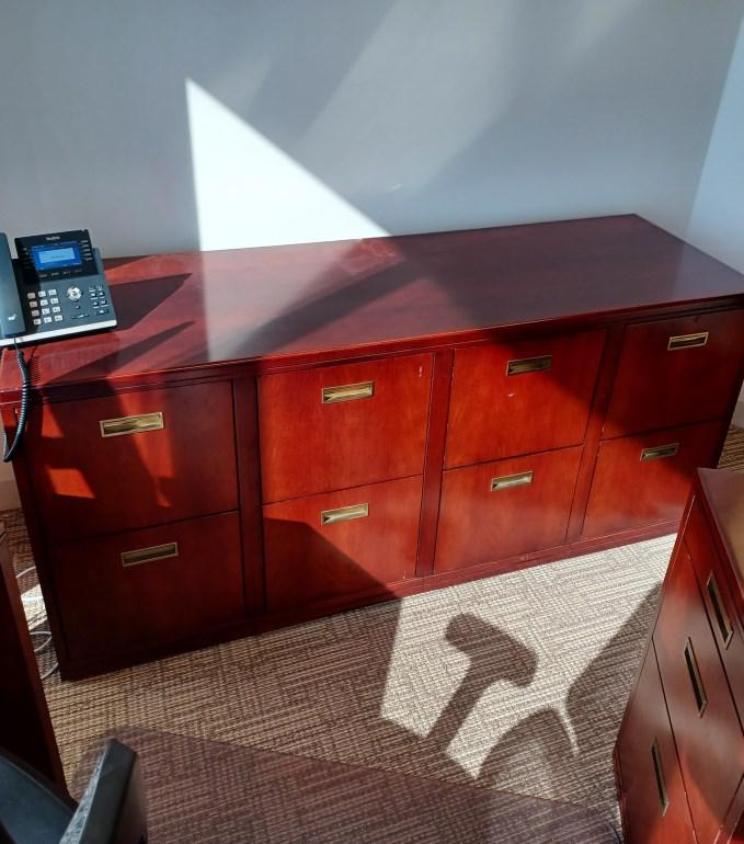 Credenza 6’