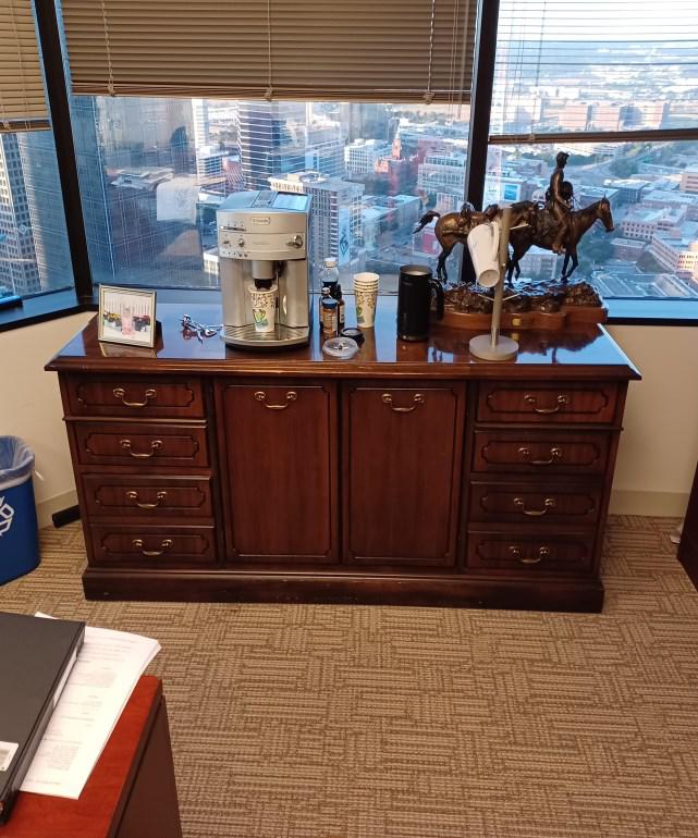 Credenza 6’