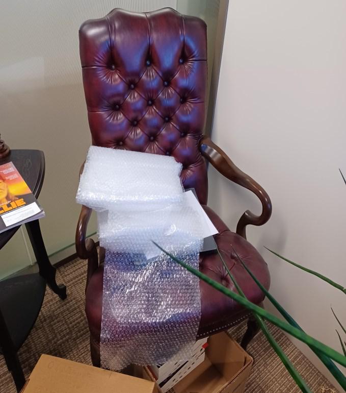 Guest Hi-Back Maroon Chair