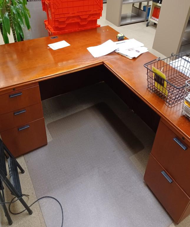 Rh L-Desk 5’-6” X 6’-6”