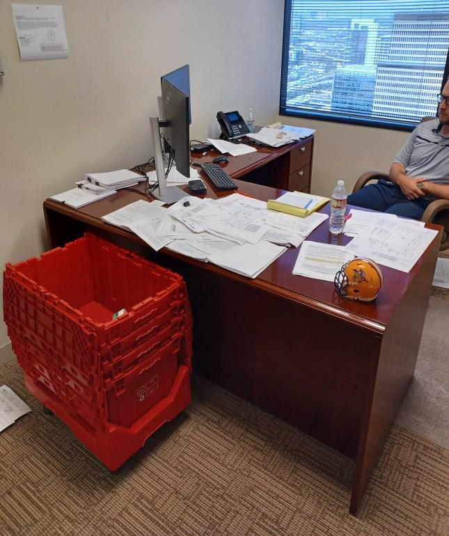 Rh L-Desk 6’ X 7’