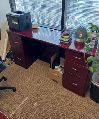 Desk 6’