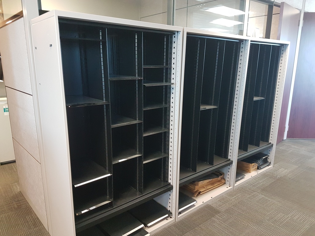 Large mail sorter 