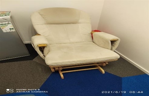 White Reclining Lounge Chair