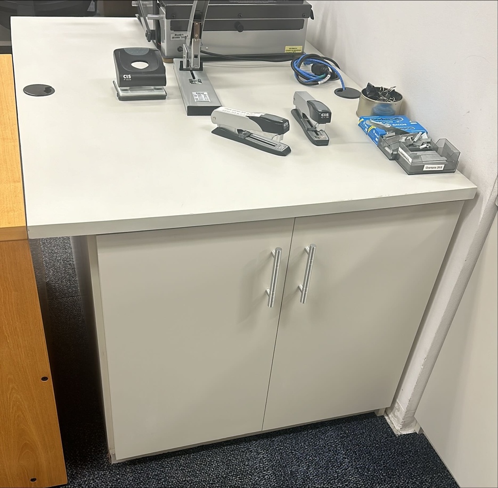 Double base cabinet | Armário baixo duplo, 117x86x73"