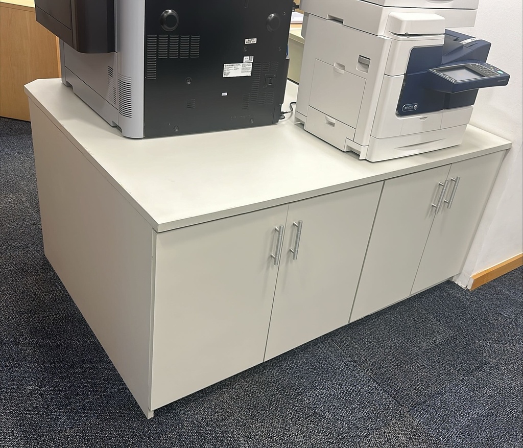 Quadruple base cabinet | Armário baixo quádruplo, 160x117x73"