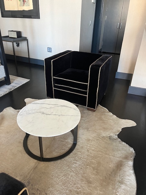 Round coffee table