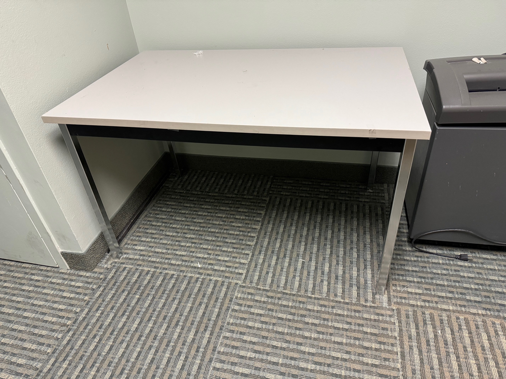 Rectangle table, 48x29x30"