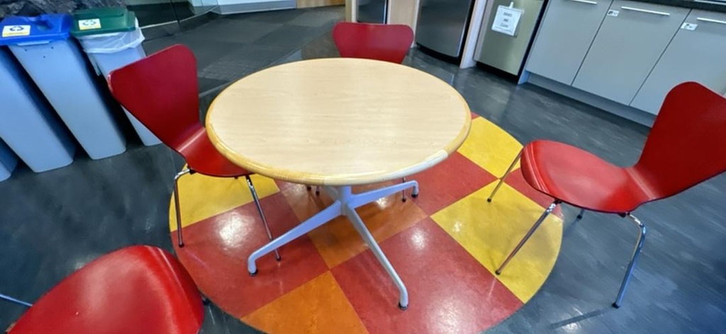 36" Round Table
