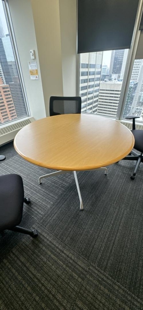 48" Round Meeting Table, Maple, 36" x 22" x 32" 