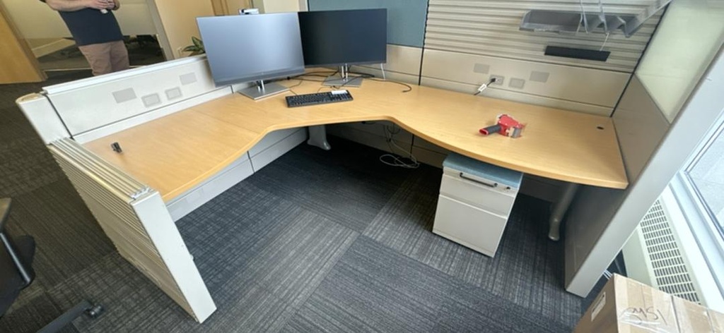 Right-Hand Crank Height Adjustable Desk, Maple with BF Ped
