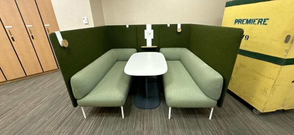 U-Shape Reception Seating with Table, Green/White, 