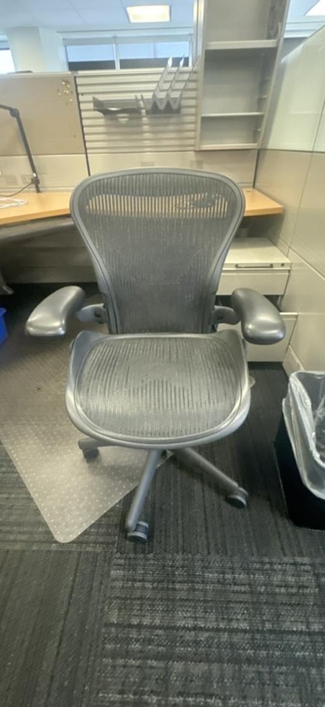 Herman Miller Aeron Size A, Black, 21" x 21" x 18"