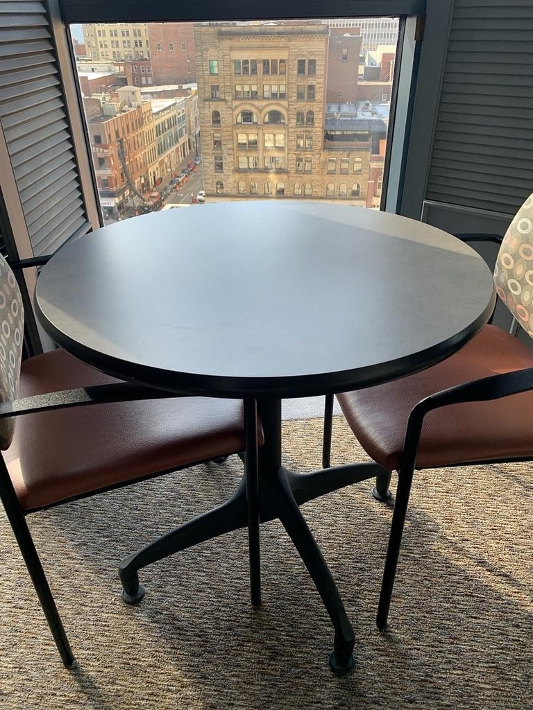 30” Round Table