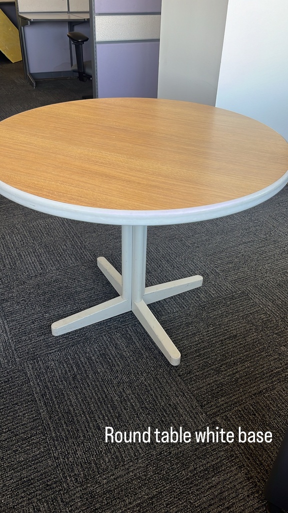 Table ronde avec base blanche