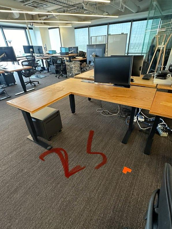 L-Desk - left