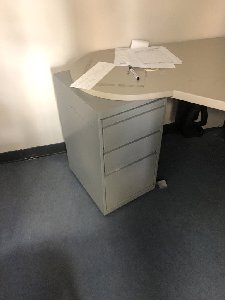 Pedestal Metal