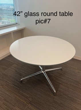 Glass Round Table (42")