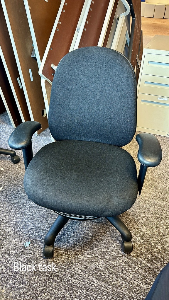 Task Chair - with Arms