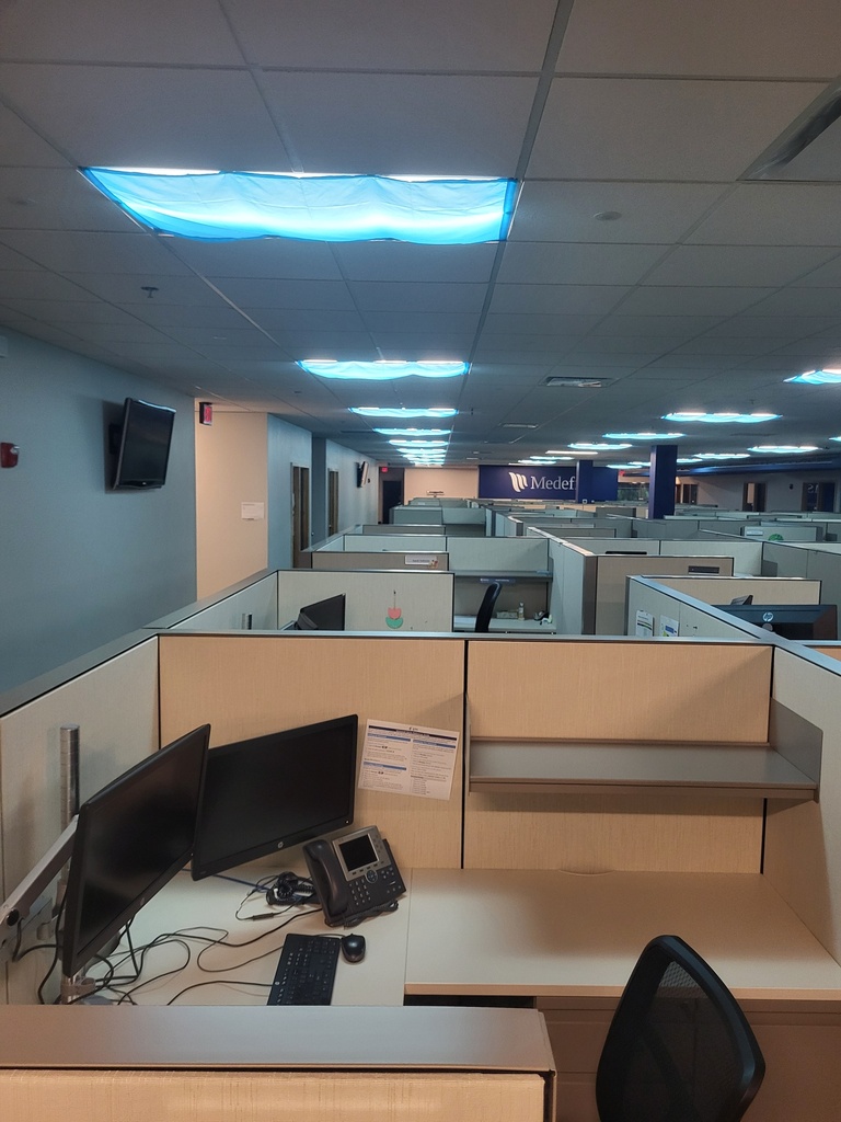 Beige 6'x6' cube, 36" high