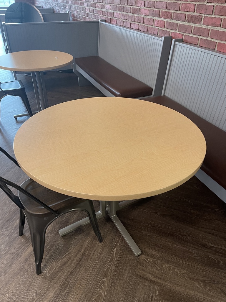 Round Breakroom Tables