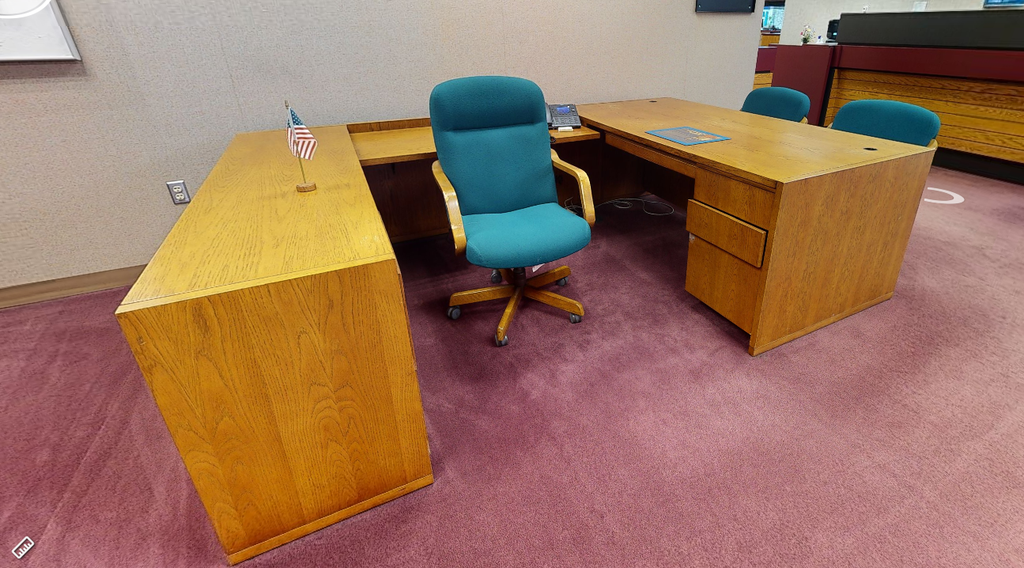 U-Shape Desk