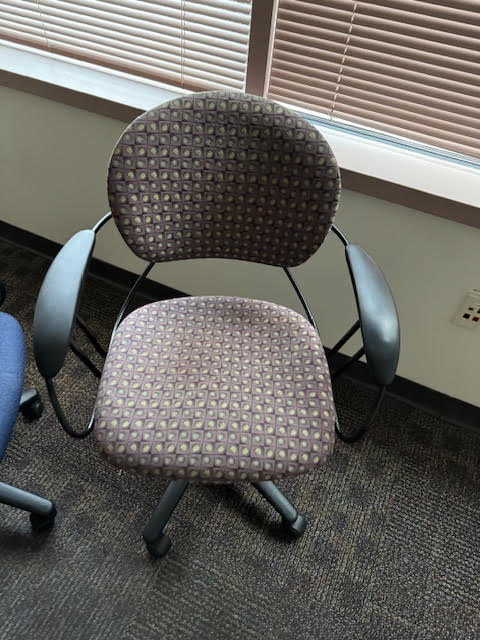 Rolling chair 