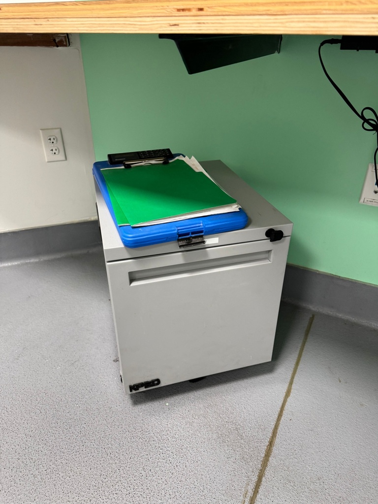 Small Metal Table/Pedestal